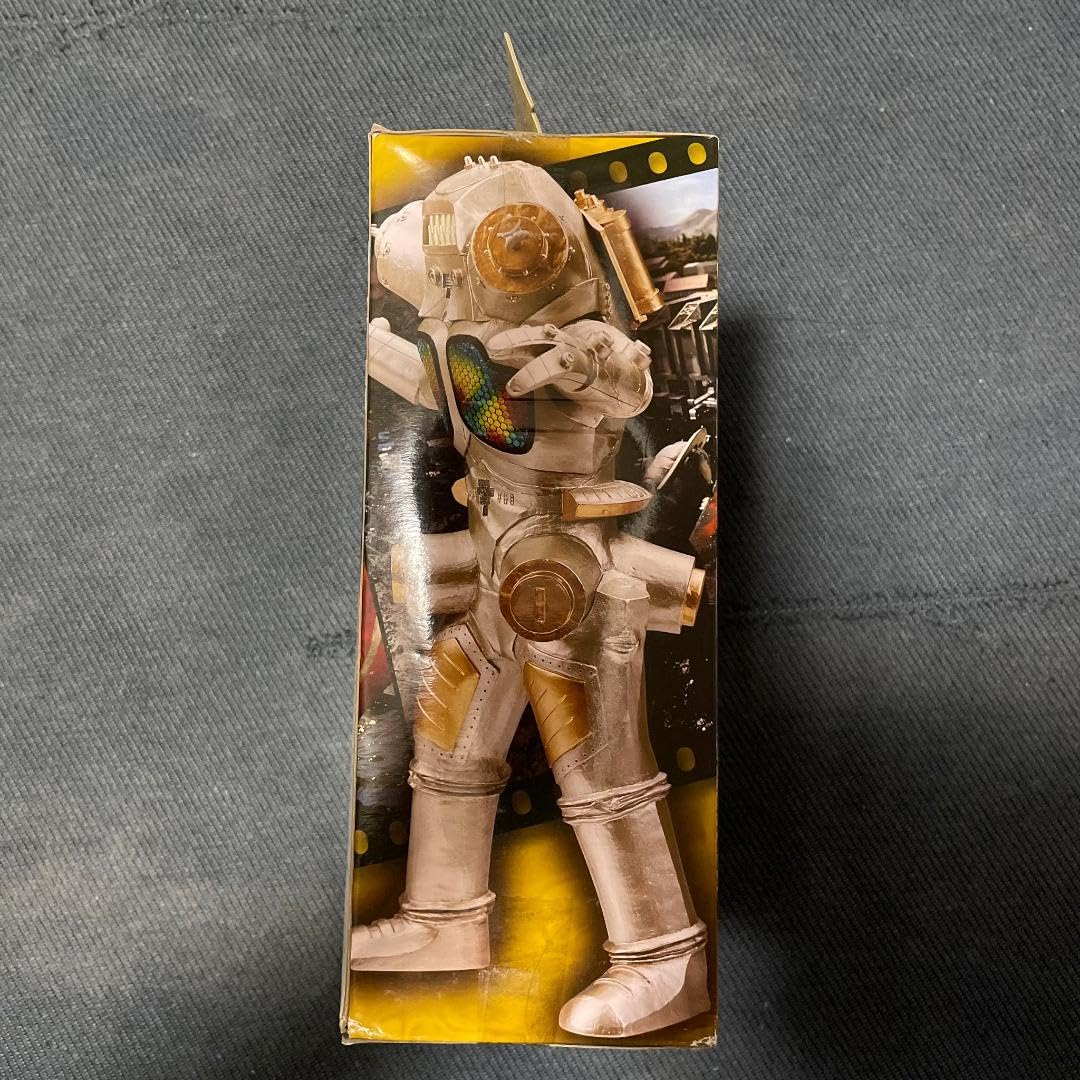 Amazon.co.jp: キングジョー 組立式DX ソフビフィギュア ウルトラ